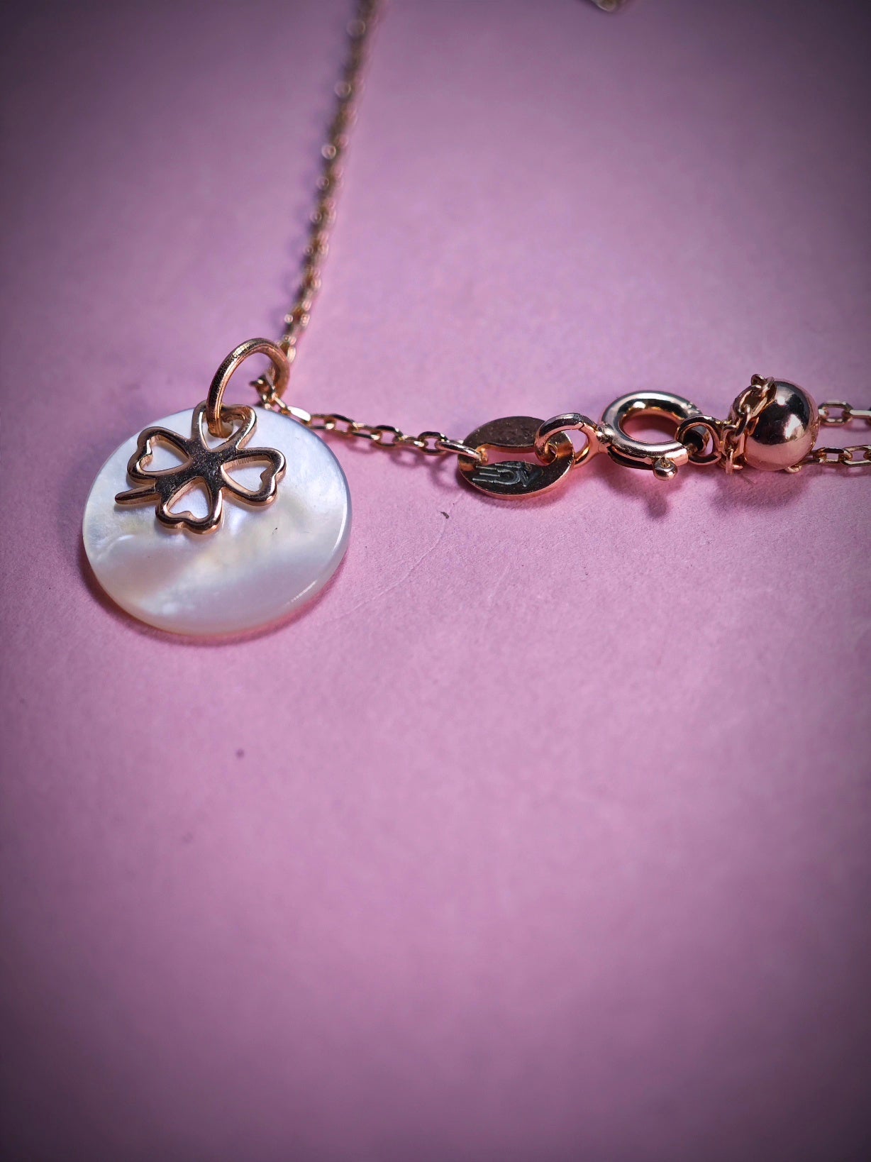 Necklace pendant charm rose gold