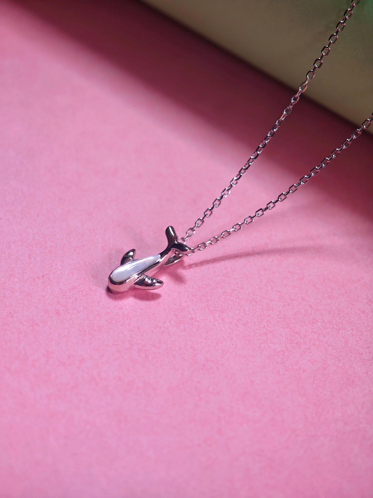Necklace pendant fish