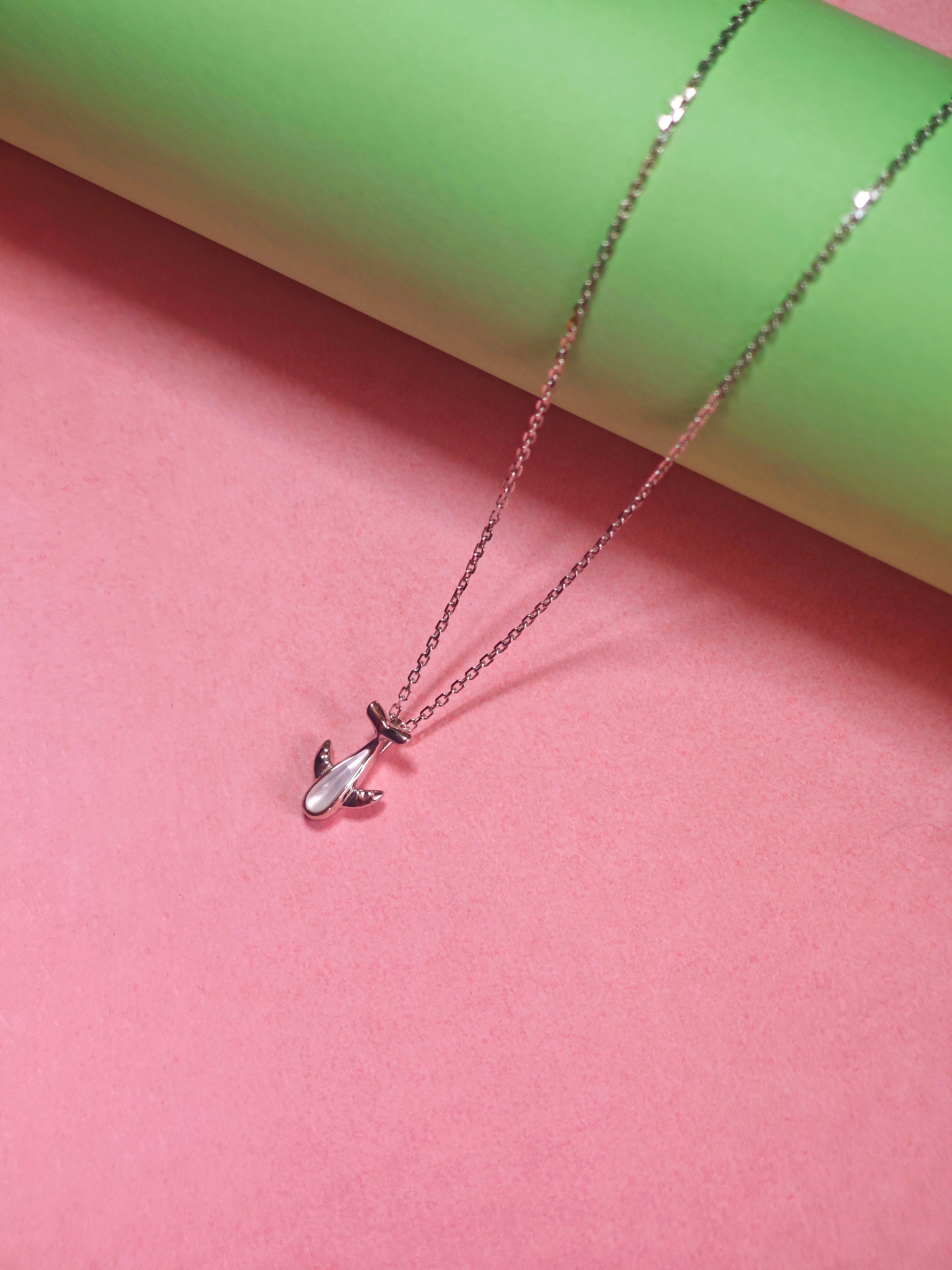 Necklace pendant fish