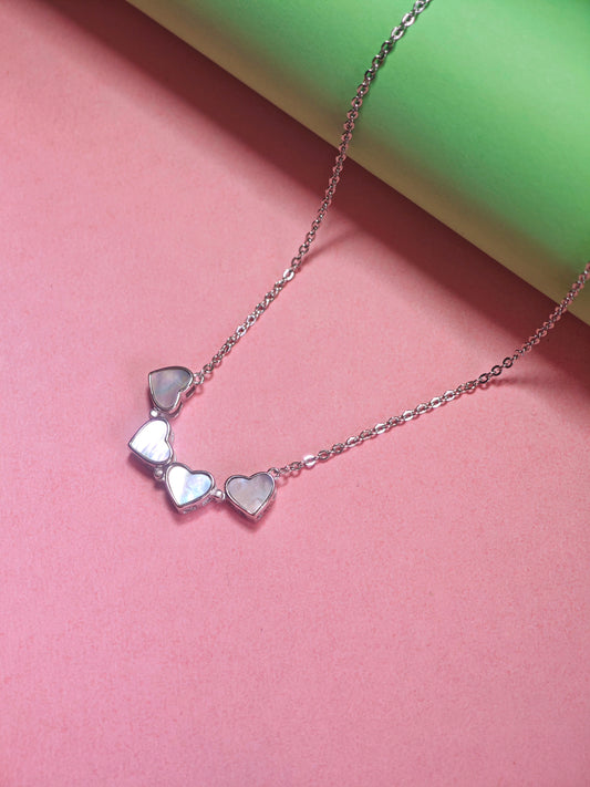 Magnetic chain pendant