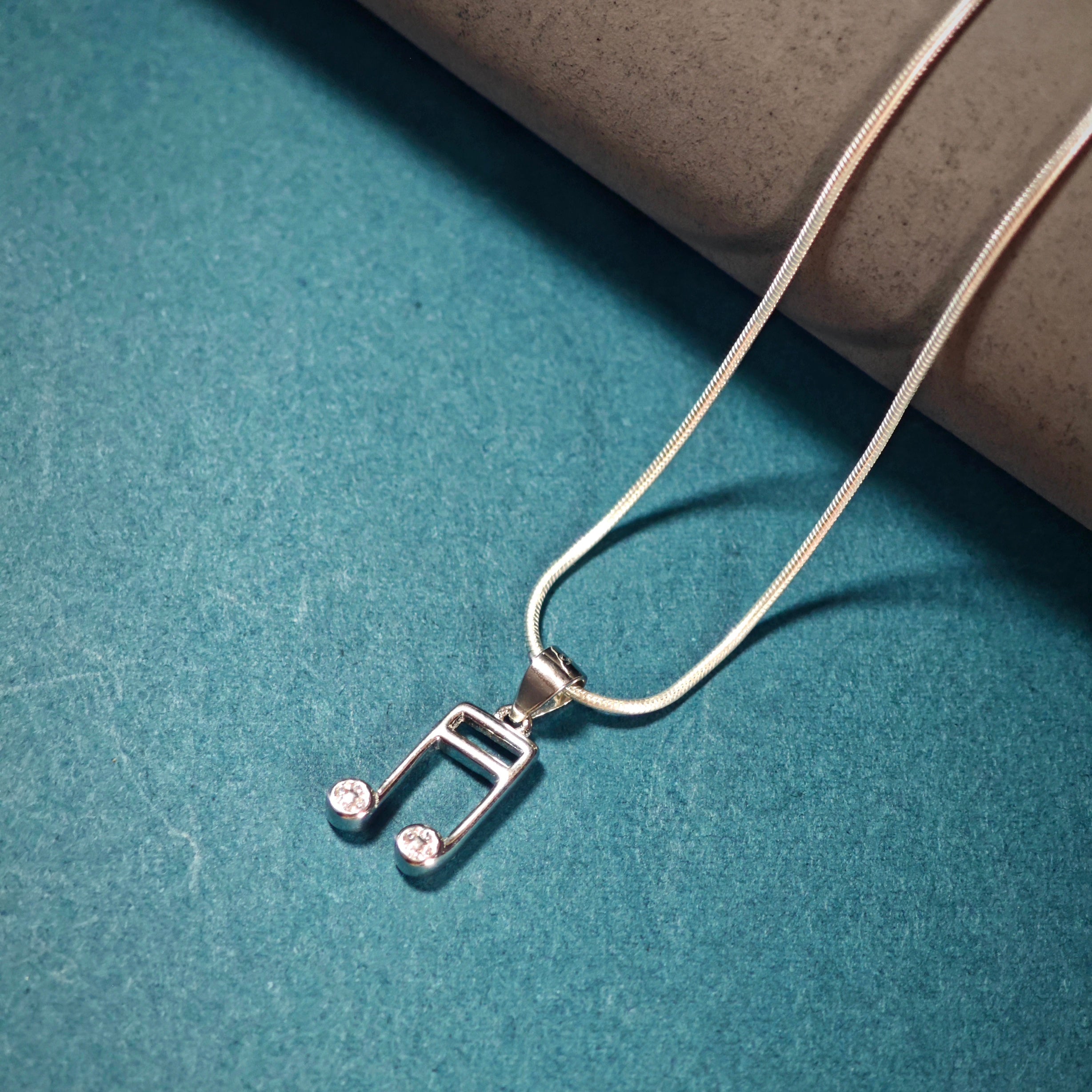 Necklace pendant music v2