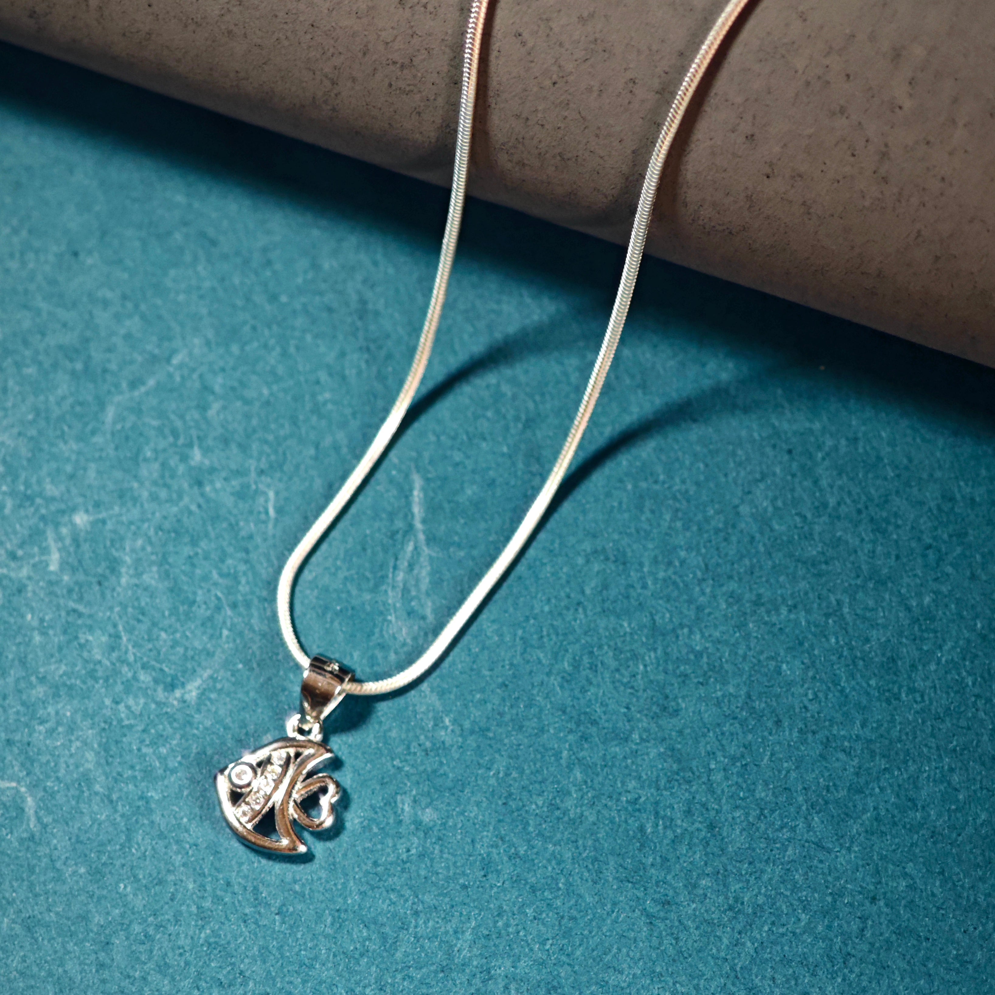 Necklace pendant fish2