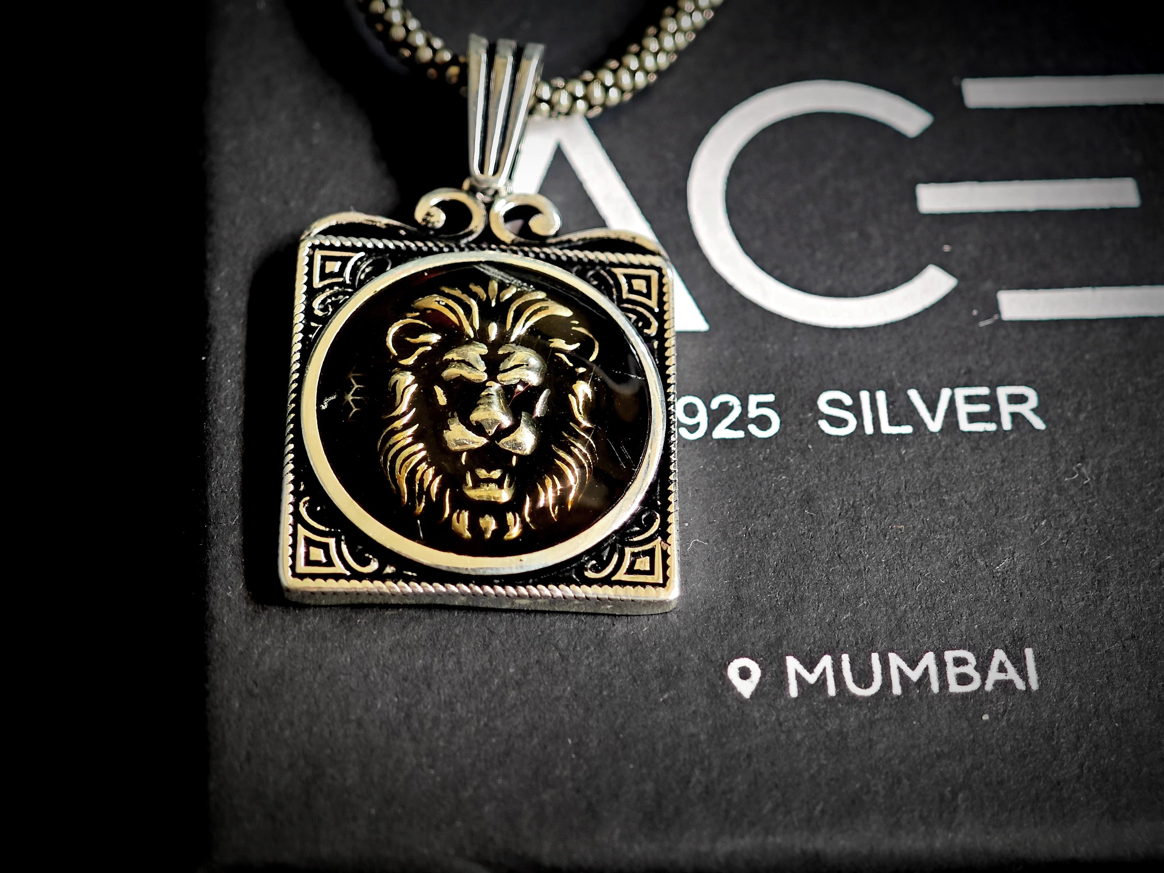 Lion Pendant(square edition with golden touch)