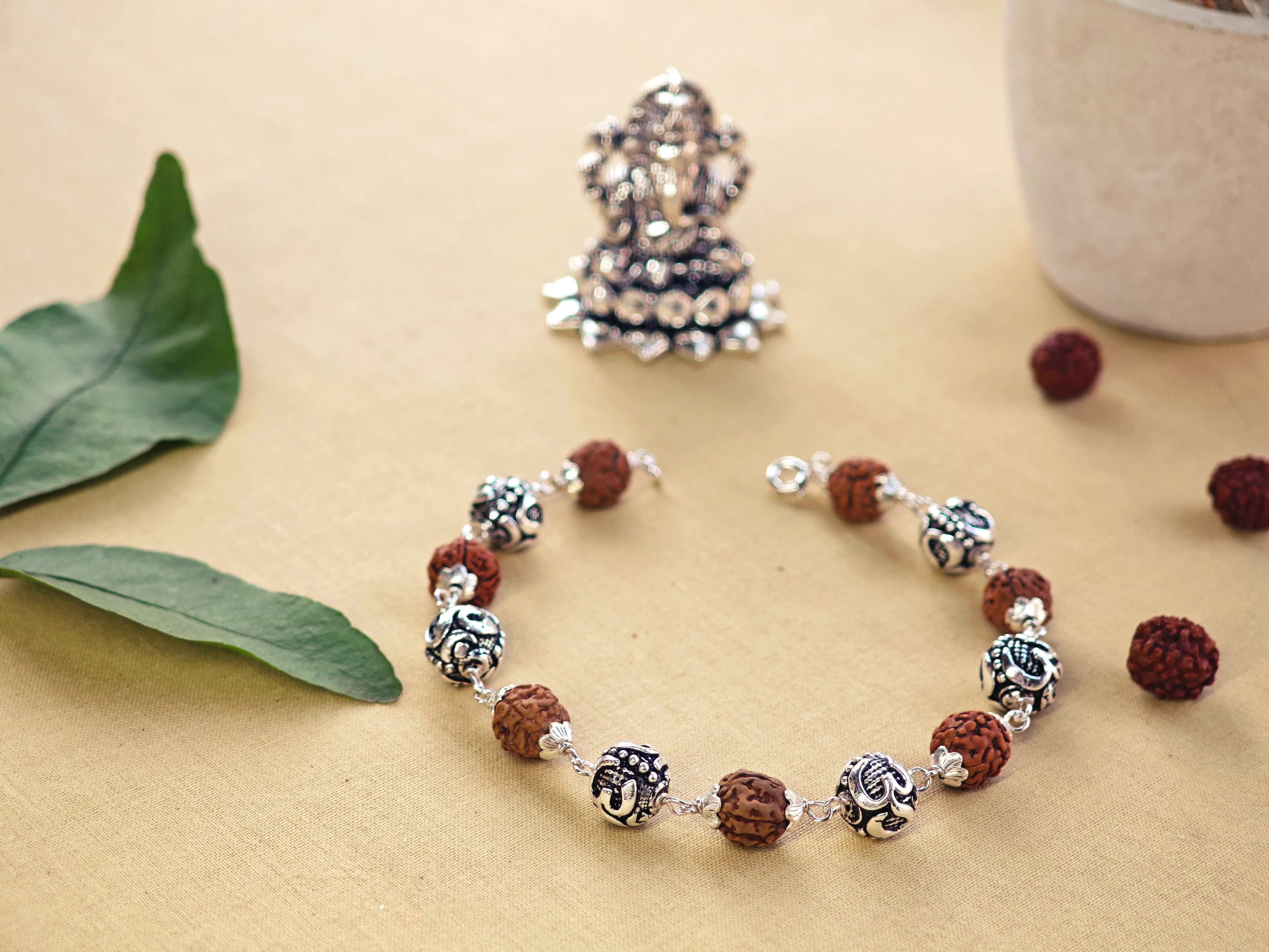 Rudraksh braclet OM beads v2