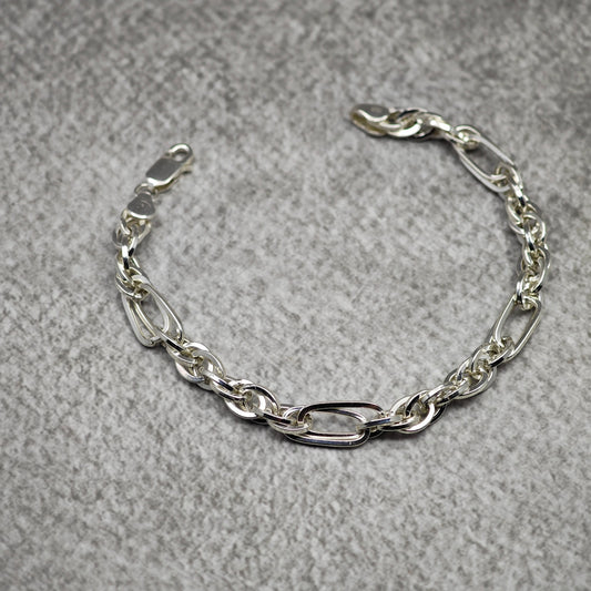 Aegis Cuff