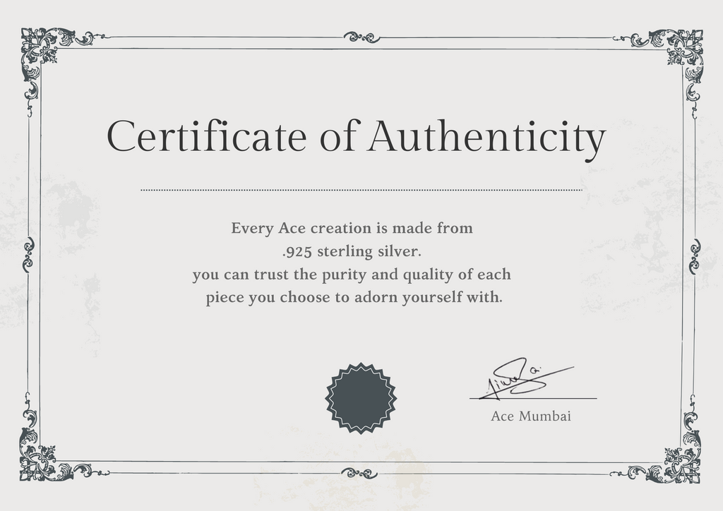 Necklace pendant infinity