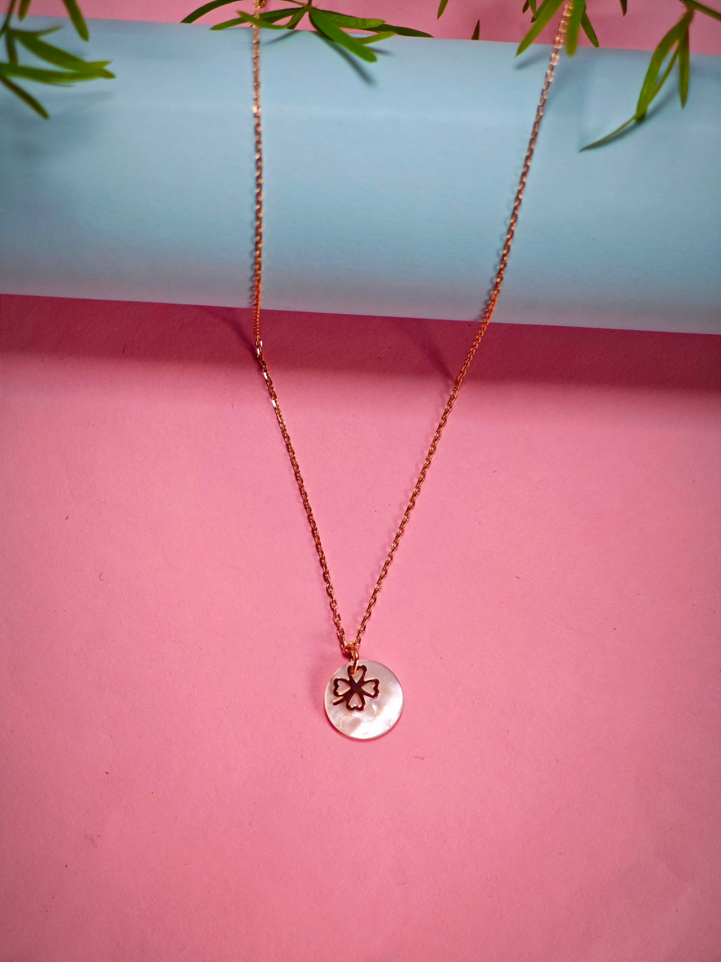 Necklace pendant charm rose gold