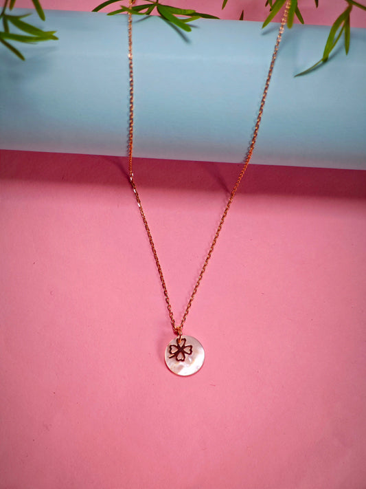 Necklace pendant charm rose gold