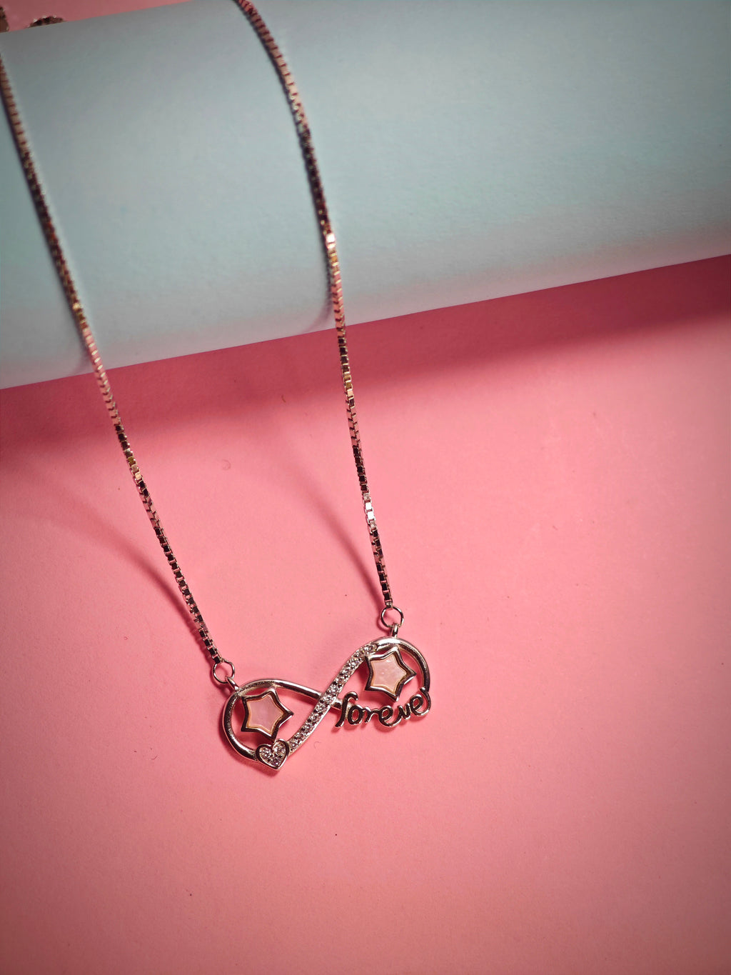 Necklace pendant infinity