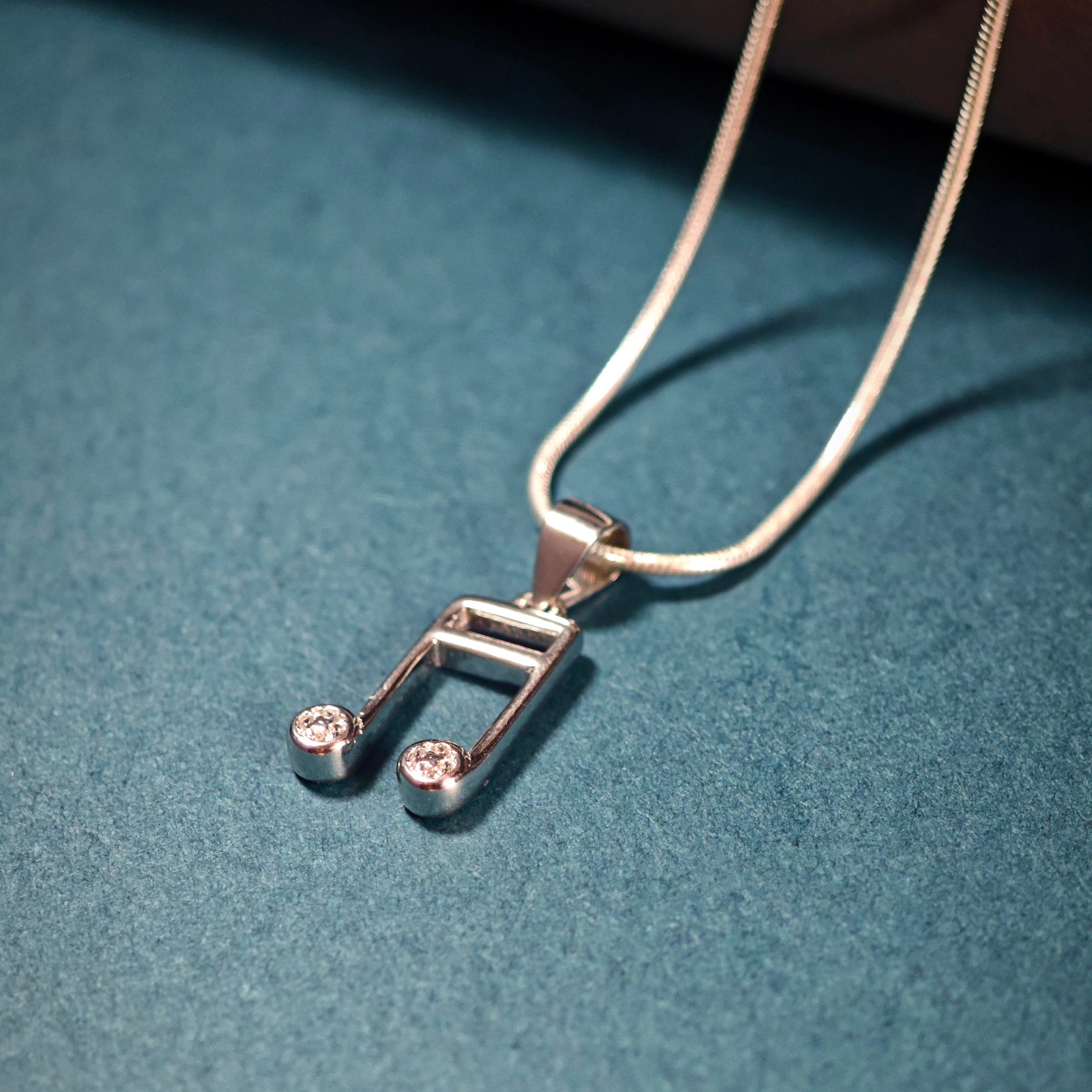 Necklace pendant music v2