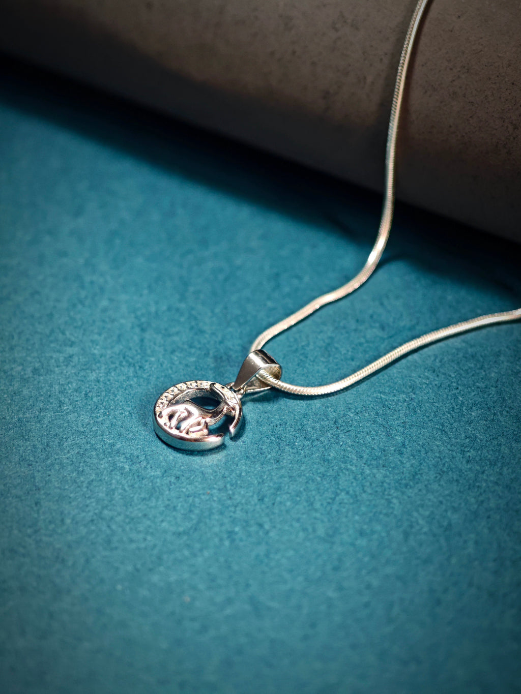 Necklace pendant deer v2