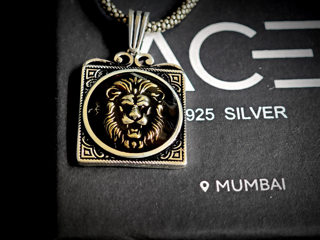 Lion Pendant(square edition with golden touch)