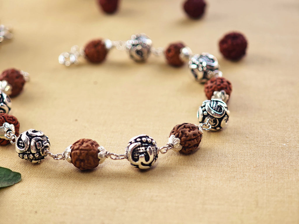 Rudraksh braclet OM beads v2