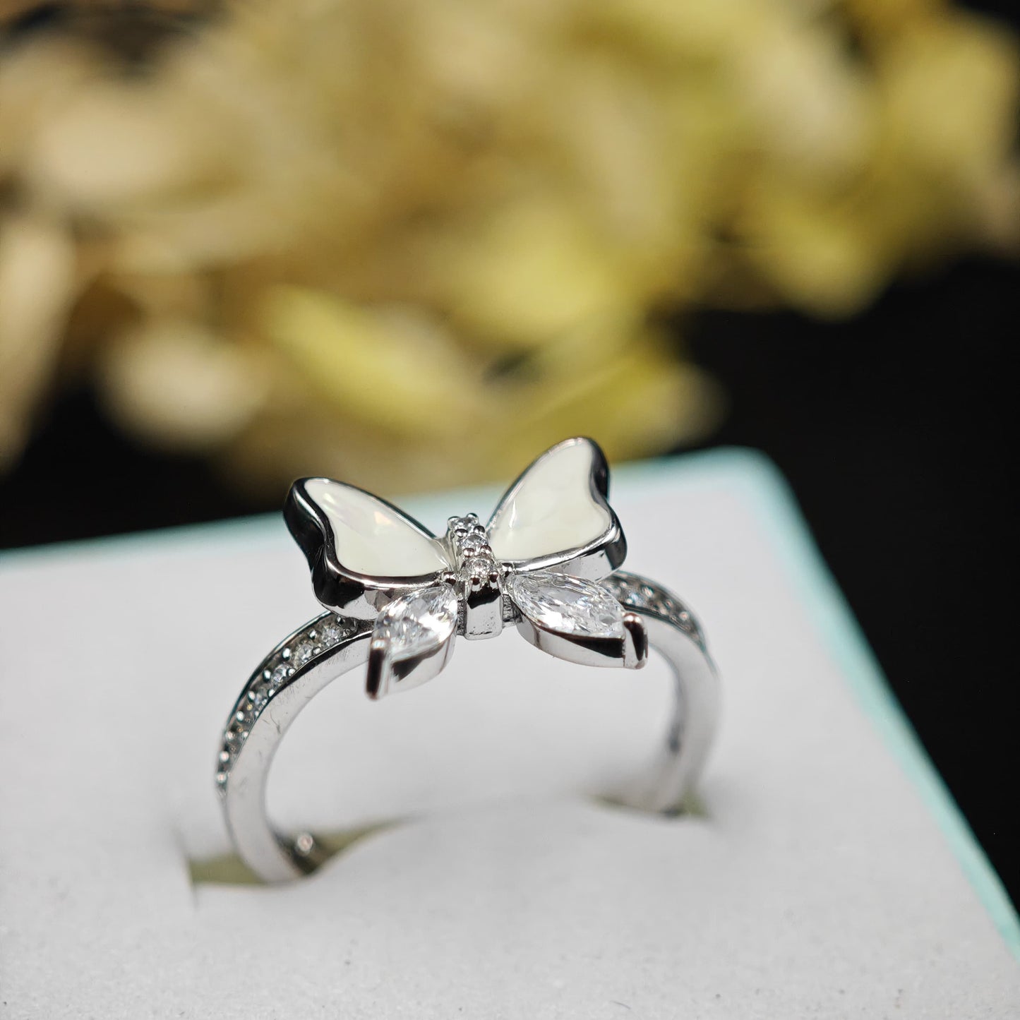 Butterfly ring