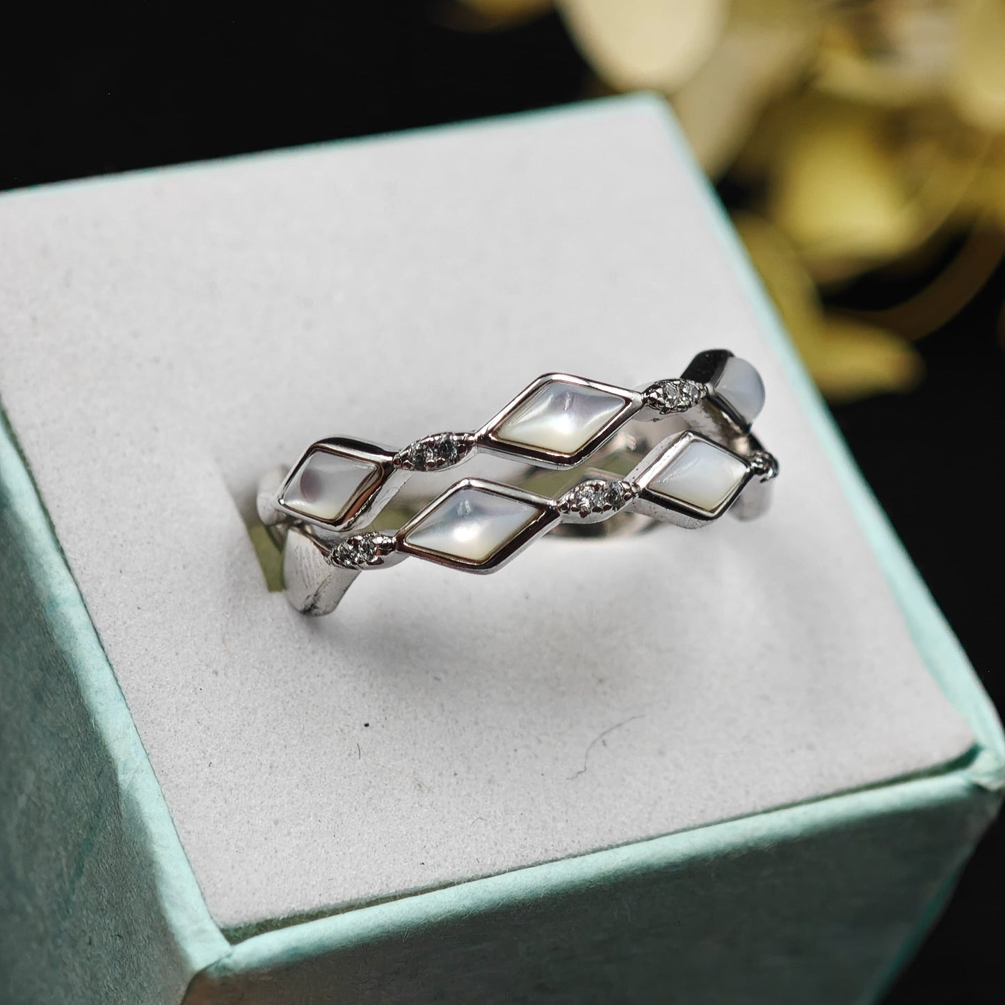 925 Sterling Silver Mother of Pearl Statement Ring