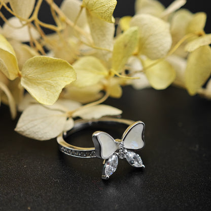 Butterfly ring
