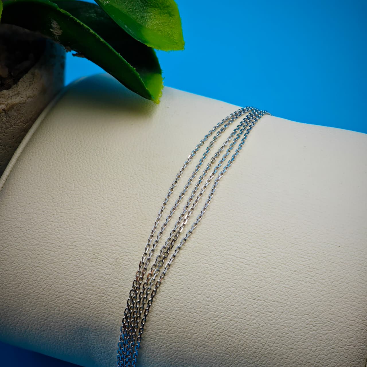 Frostline Chain