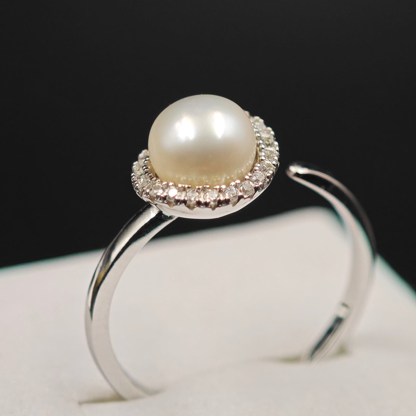 925 Sterling Silver Dome Pearl Ring with Diamond Border