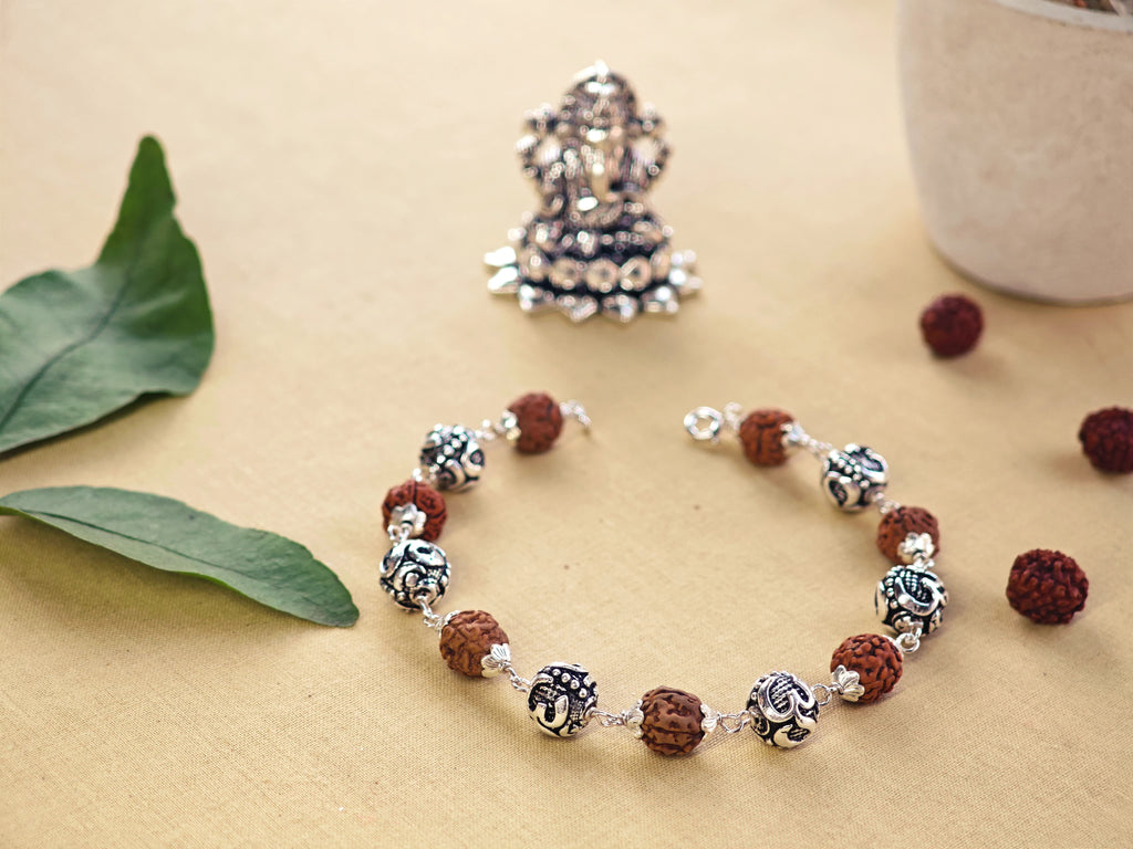 Rudraksh braclet OM beads v2